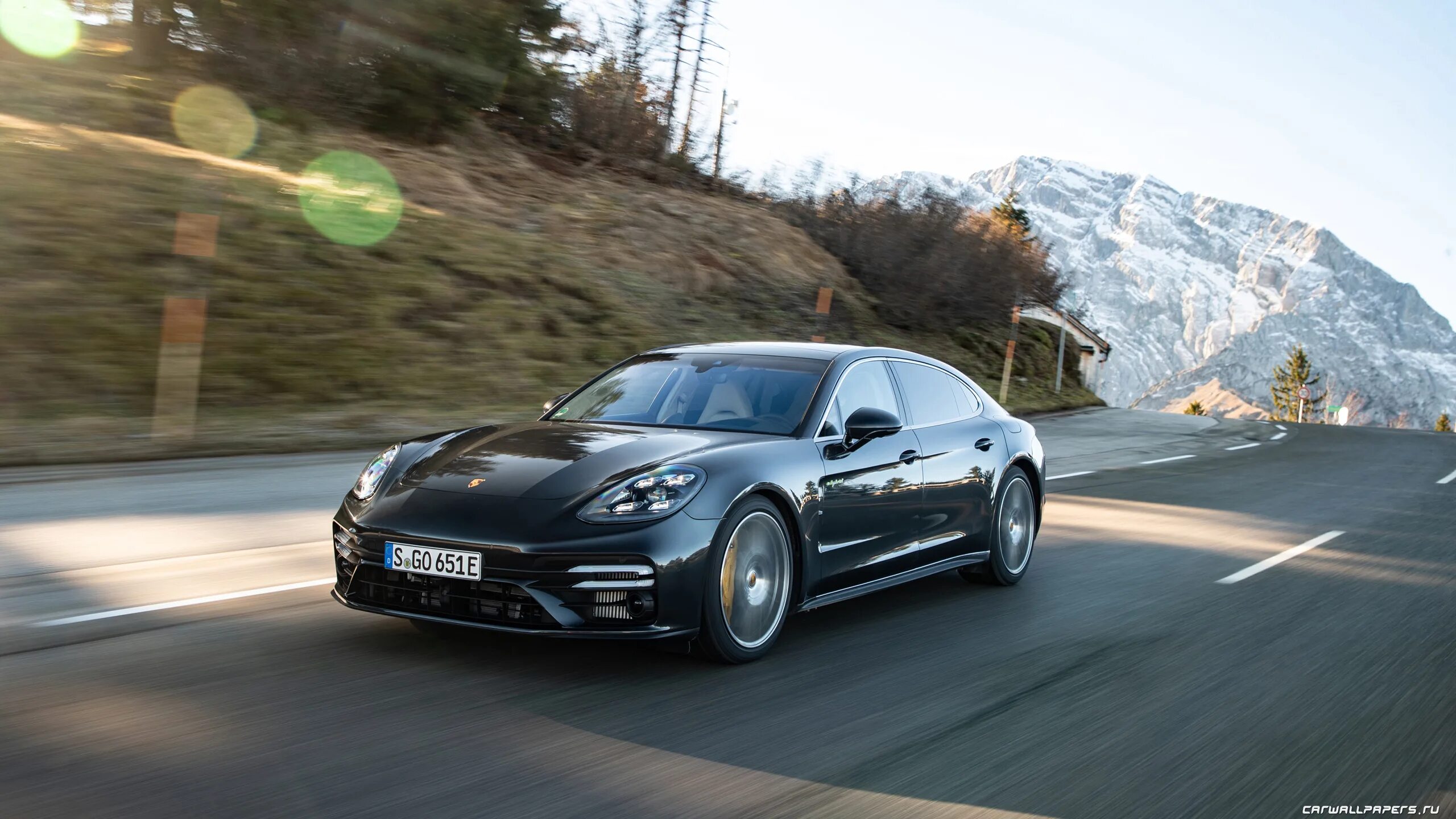 Porsche panamera 4 e-hybrid executive. Порше панамера турбо. Porsche panamera turbo s. Порше панамера турбо s 2018. Porsche panamera turbo s e hybrid.