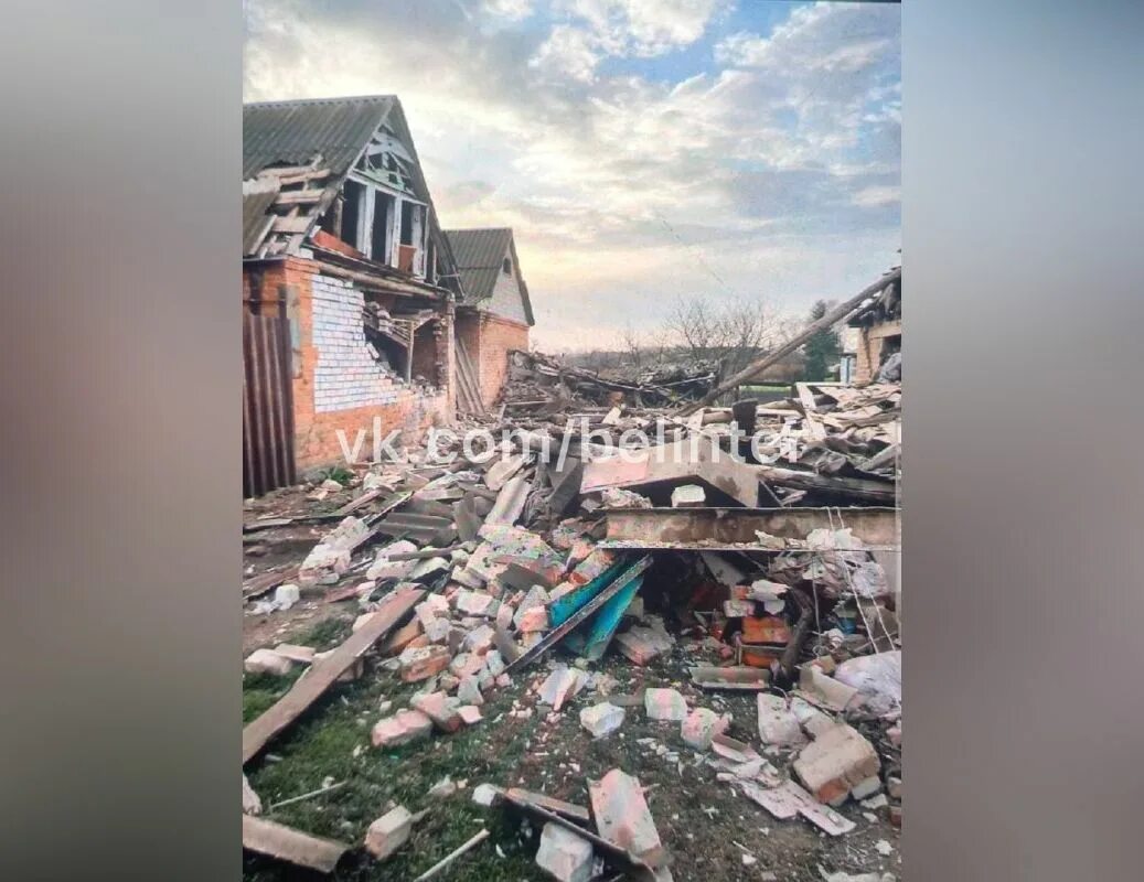 Что происходит в белгороде со стороны украины. Красное белгородская область обстрелы. Что происходит в белгороде со стороны украины. Белгород бомбежка 2022. Белгород прилетел снаряд.