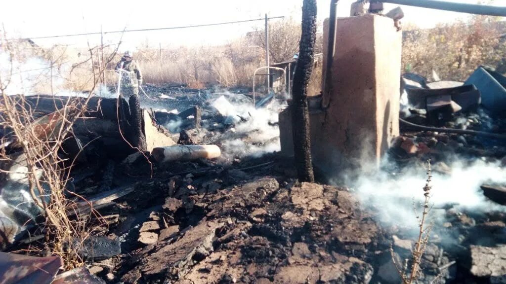 14 октября 2008. Пожар в Нижнесакмарском. Пожар в Рыбкино. Альменево пожар. Пожар в Арамелевке 14 октября.