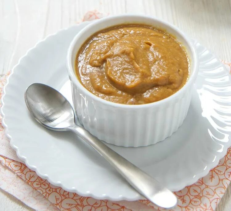 Приготовить мясное пюре. Пюре из мяса. мясное пюре домашнее. пюре из говядины. протертое мясо.
