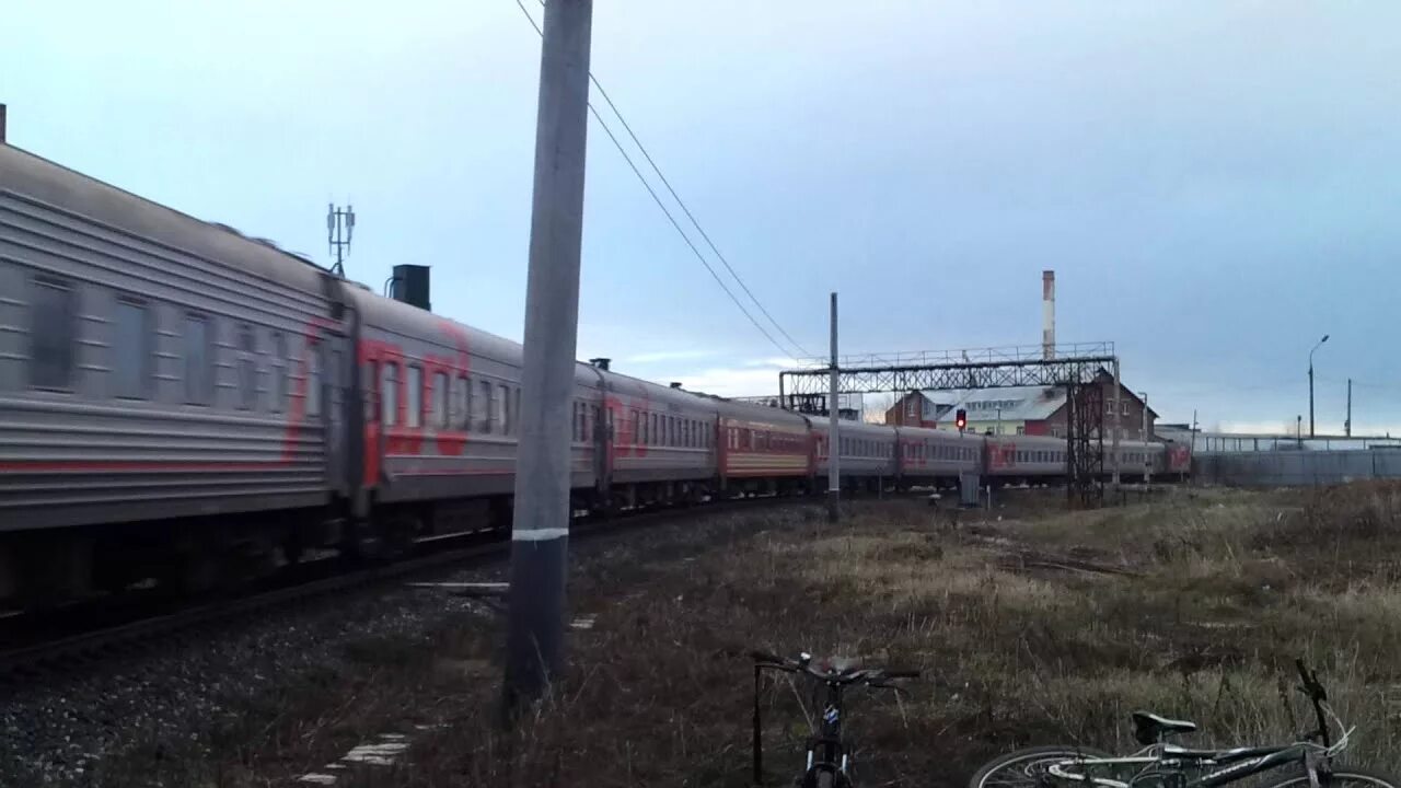 Поезд 131г Санкт-Петербург. Поезд Санкт Петербург Ижевск 131г купе. Поезд 131 г Ижевск Санкт-Петербург. Поезд 131г Санкт-Петербург Урень. Спб ижевск поезд