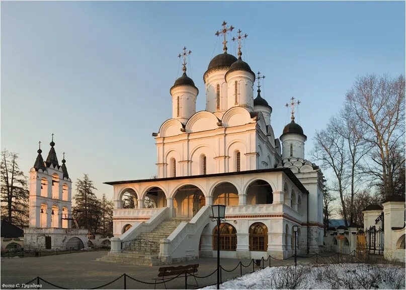 Храм преображения вяземы. Спасо-преображенская церковь вяземы. преображенский храм большие вяземы. церковь спаса преображения в больших вяземах. преображенская церковь большие вяземы звонница.