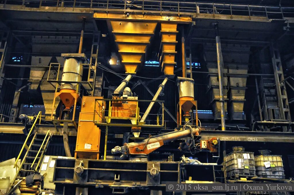 укажите город в котором работает электрометаллургический завод. мнлз 6 оэмк. челябинский металлургический комбинат мнлз. металлургические комбинаты полного цикла в россии на карте. мартен цех выкса.