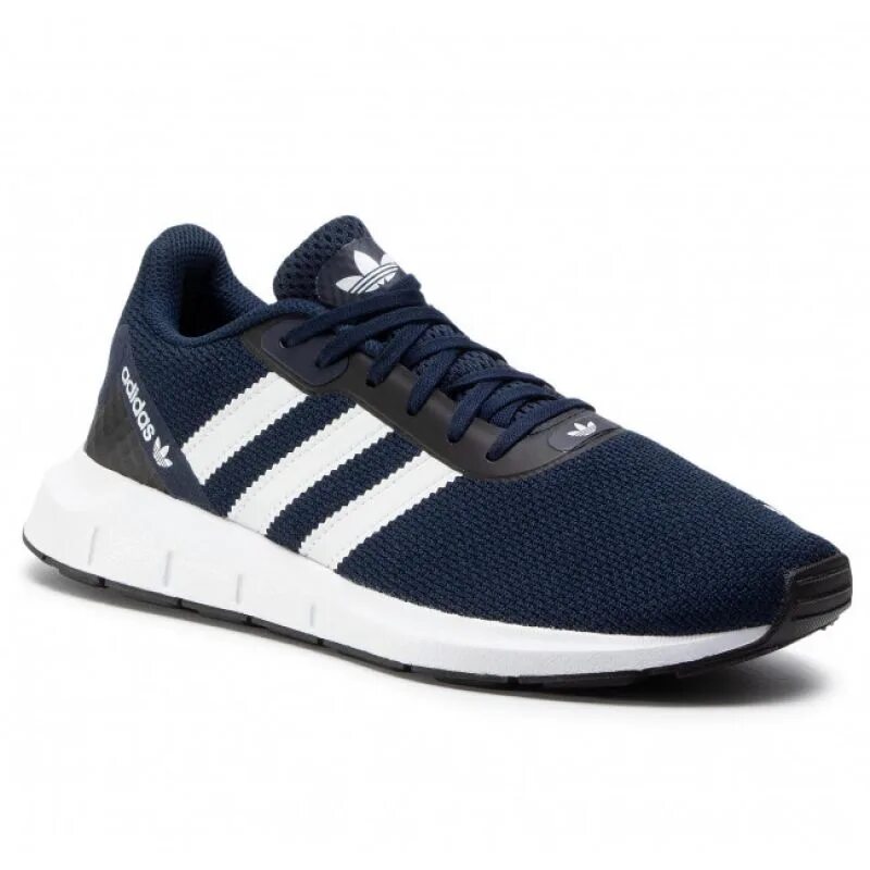 Adidas / кроссовки Swift Run RF Ftwwht/Cblack/Ftwwht. Кроссовки адидас Swift Run RF. Кроссовки Swift Run 22. Тиррекс Свифт адидас. Адидас низкие