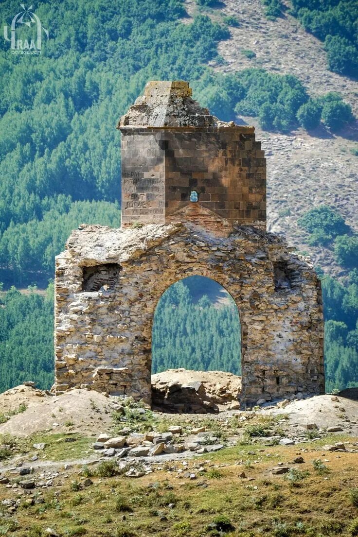 Муш сасун западная армения. Муш сасун западная армения. Монастырь святых апостолов в ереване. Муш город в западной армении. Сурб карапет муш.