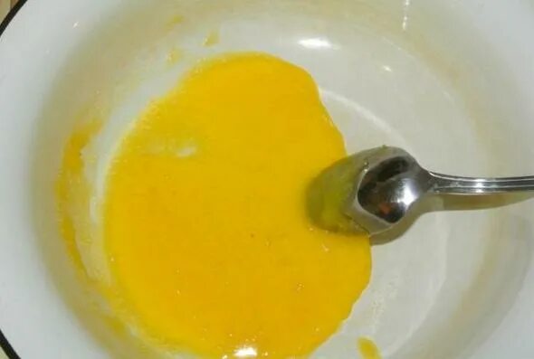 Пигменты для иконописи. Крем выливается. В эту краску иногда добавляют яичный. Яичная темпера. В эту краску иногда добавляют яичный.