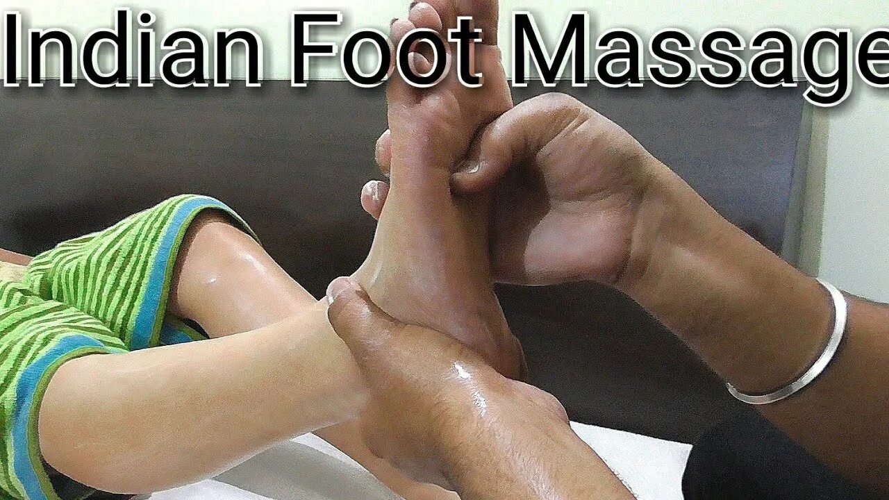 Feet ASMR массаж. Тайский foot массаж. АСМР массаж ног. Массаж пяток АСМР. Tickling massage