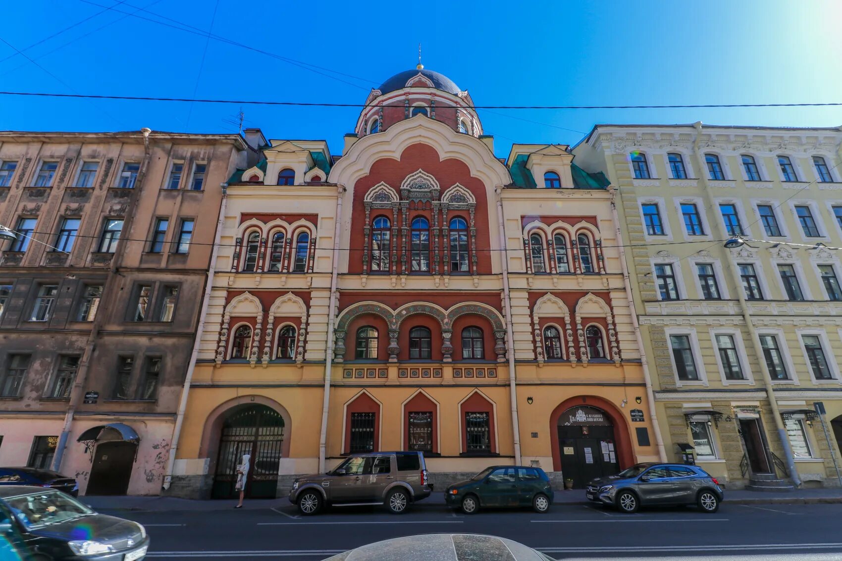 Подворье Леушинского монастыря в Санкт-Петербурге. Подворье Леушинского Иоанно-Предтеченского женского монастыря. Подворье монастыря на ул.Некрасова. Леушинское подворье спб