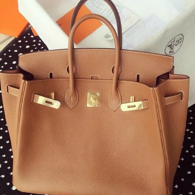 Сумка в виде фотоаппарата. Moynat сумки. Сумки для инстаграмма. Красивые летние сумки. Ебка инста сумки.