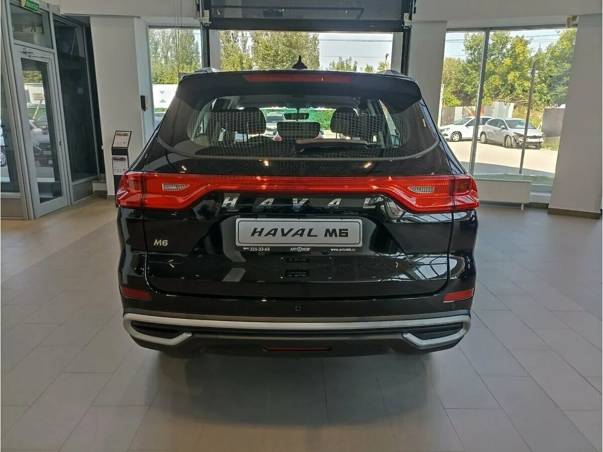 Купить новый Haval M6 II 1.5 AMT (143 л.с.) бензин робот в Краснодаре: серый Хав