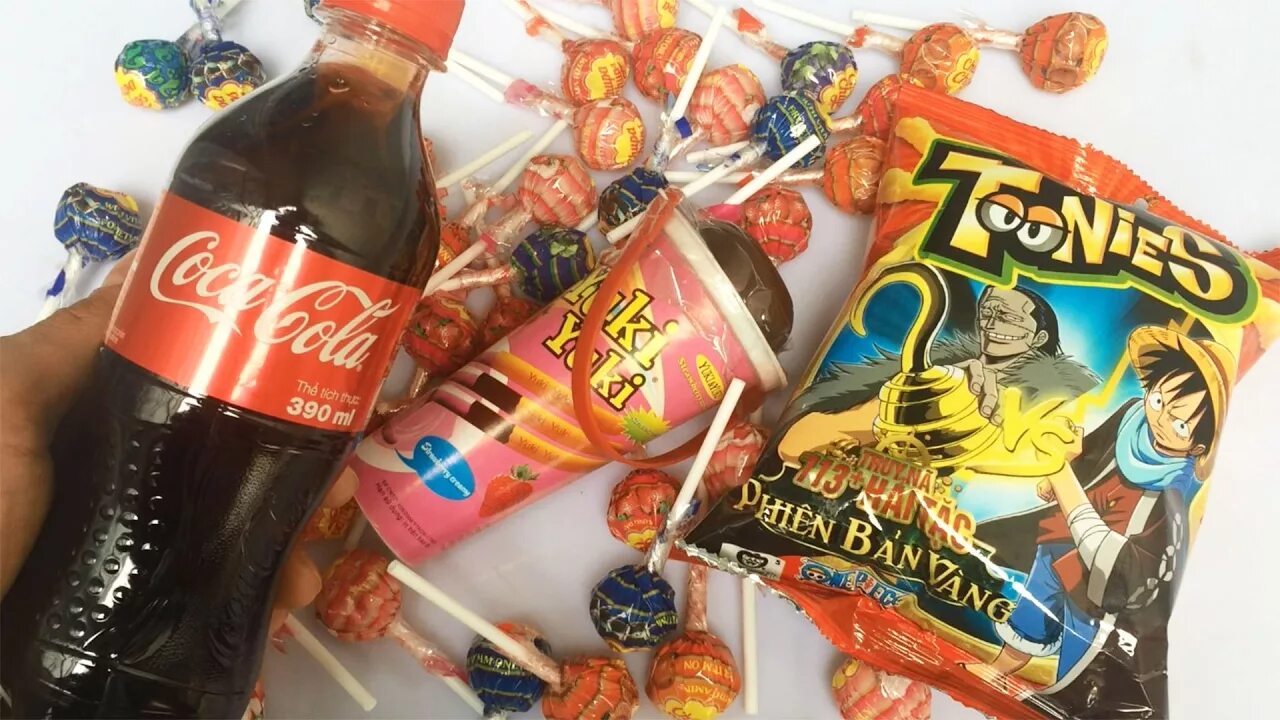 Чипсы пепси. Coca cola с чипсами. Еда кола чипсы. Чипсы и кока кола. Кола.