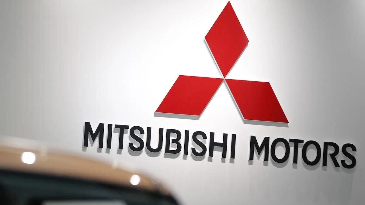 Mitsubishi Motors автомобили Mitsubishi. Mitsubishi логотип. Мицубиси Моторс логотип. Мицубиси Моторс надпись.