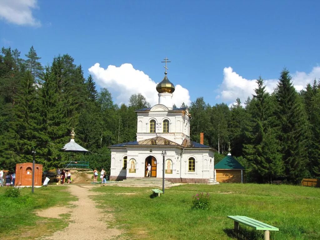Оковецкий святой источник: духовное оазисное место