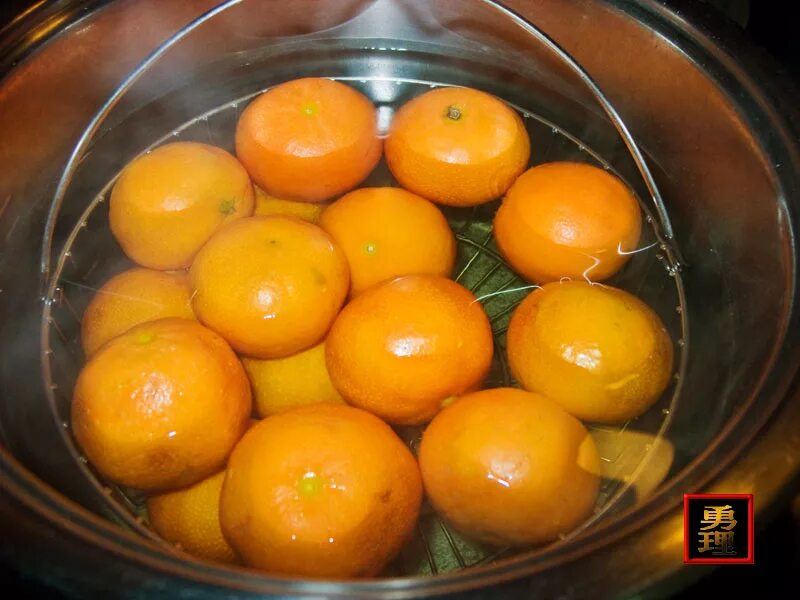 Долька мандарина. Идеальный мандарин. Варенье из мандаринов с кожурой. Варенье из мандаринов. Мандариновое варенье.