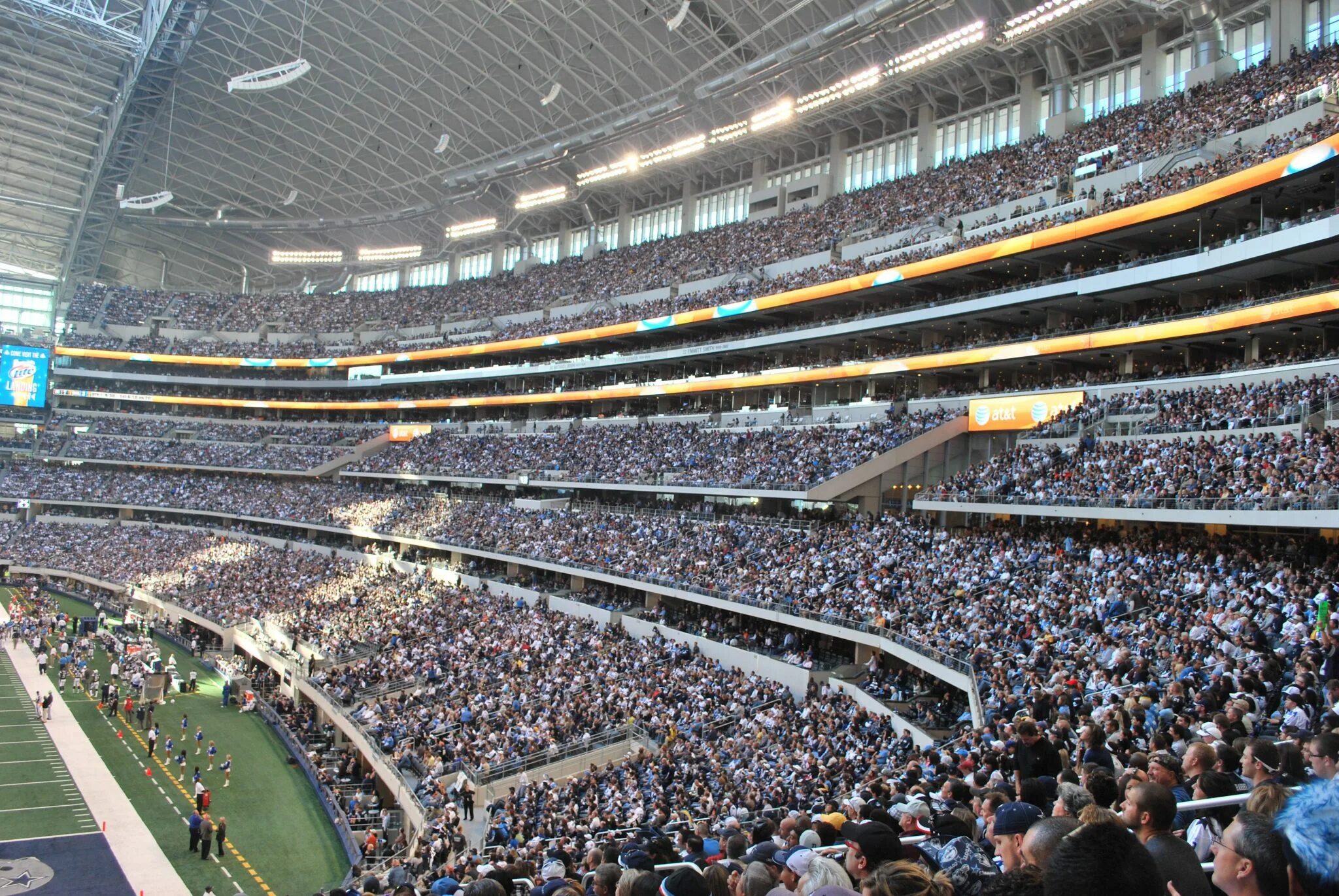 Найти слово стадион. Даллас стадион. Dallas Cowboys Stadium. Футбольной команды НФЛ "Даллас ковбойз стадион. Стадион "ковбойз Стэдиум" (Арлингтон, США) which Company did it.