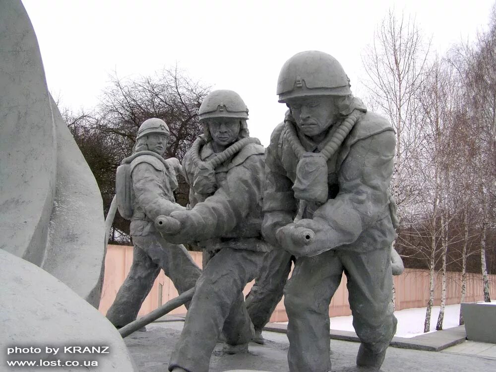 чернобыль пожарники ликвидаторы аварии. чернобыль пожарные ликвидаторы 1986. припять чаэс 1986 пожарные. пожарные ликвидаторы. пожарные в припяти 1986.