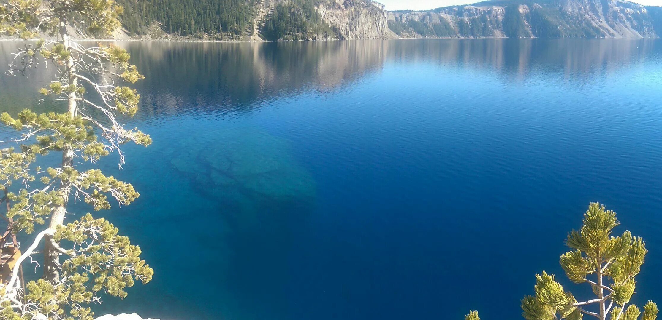 The world deepest lake is lake. Озеро Крейтер глубина. Озеро клир. Мазури Крейтер Лейк (Mazury Crater Lake). Крейтер озеро глубина фото.