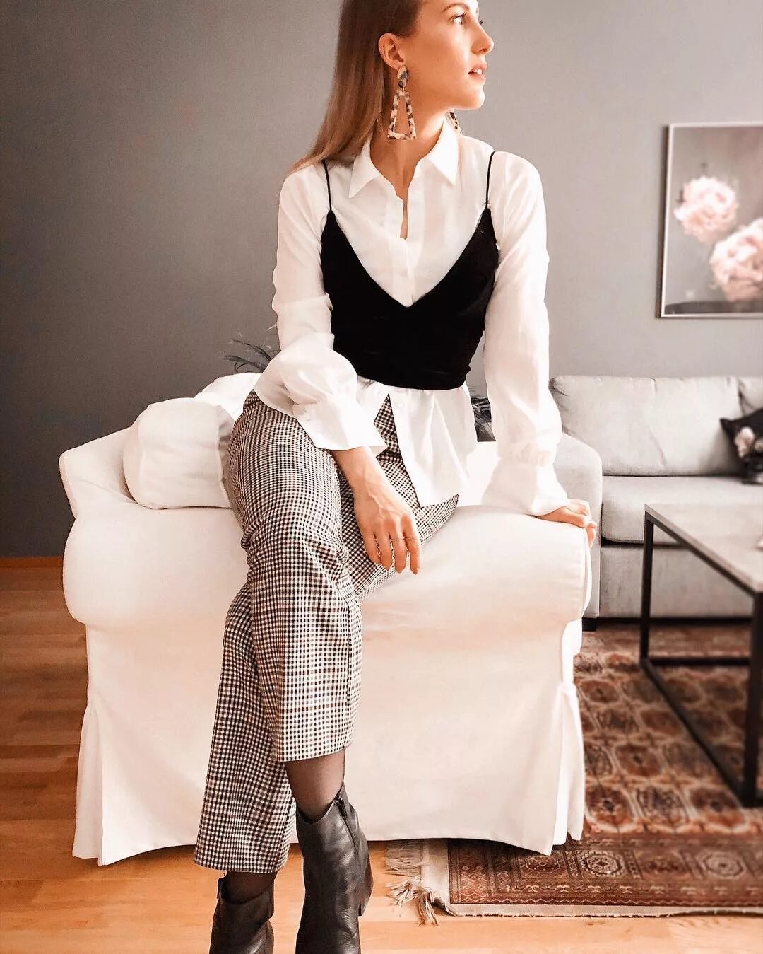 деловой стиль одежды. офис 2023 одежда. классическая одежда для девушек. офисный стиль. классический стиль одежды для женщин.