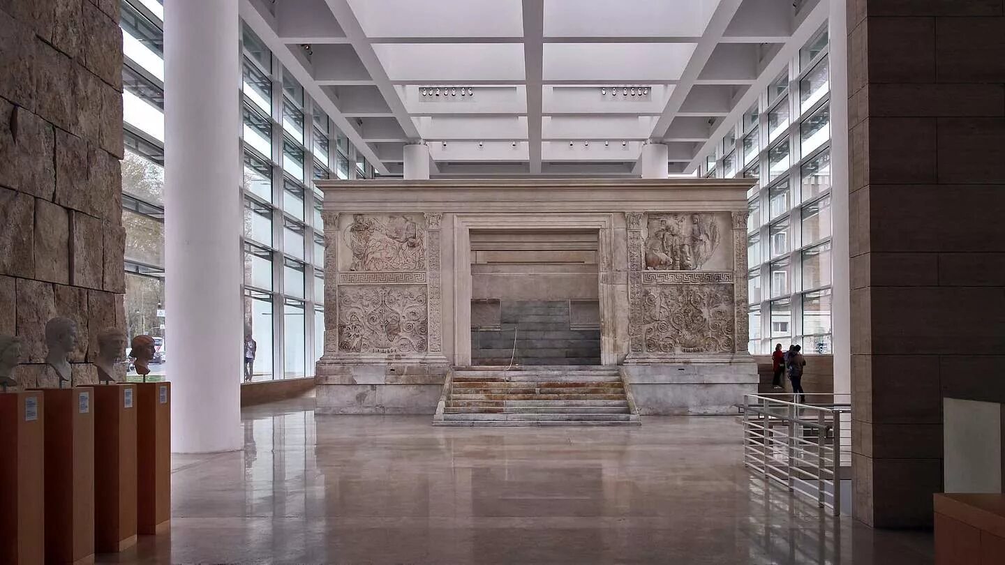 алтарь мира в риме. музей алтарь. матиас грюневальд распятие изенгеймский алтарь. пергамский алтарь в берлине. пергамон-музей берлин храм зевса.