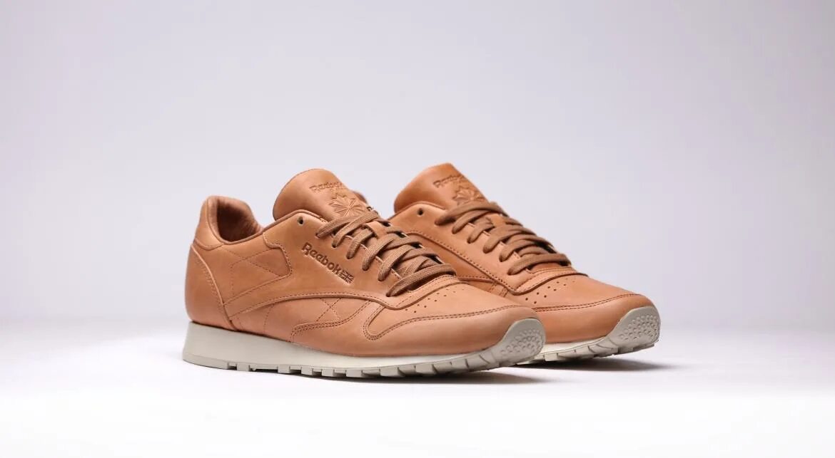 Reebok lux кроссовки. Reebok Classic Horween. Reebok Classic Leather Horween. Reebok Classic Leather Lux. Reebok Classic Leather Brown.