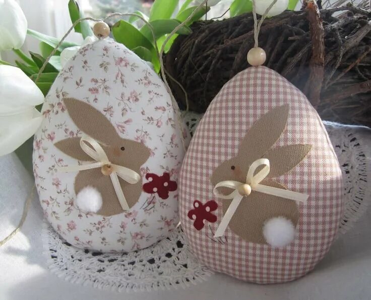 Заяц к пасхе из ткани. Пасхальные яйца из ткани. Пасхальные зайки из ткани. Пасха сшить. Сувениры на пасху своими руками.