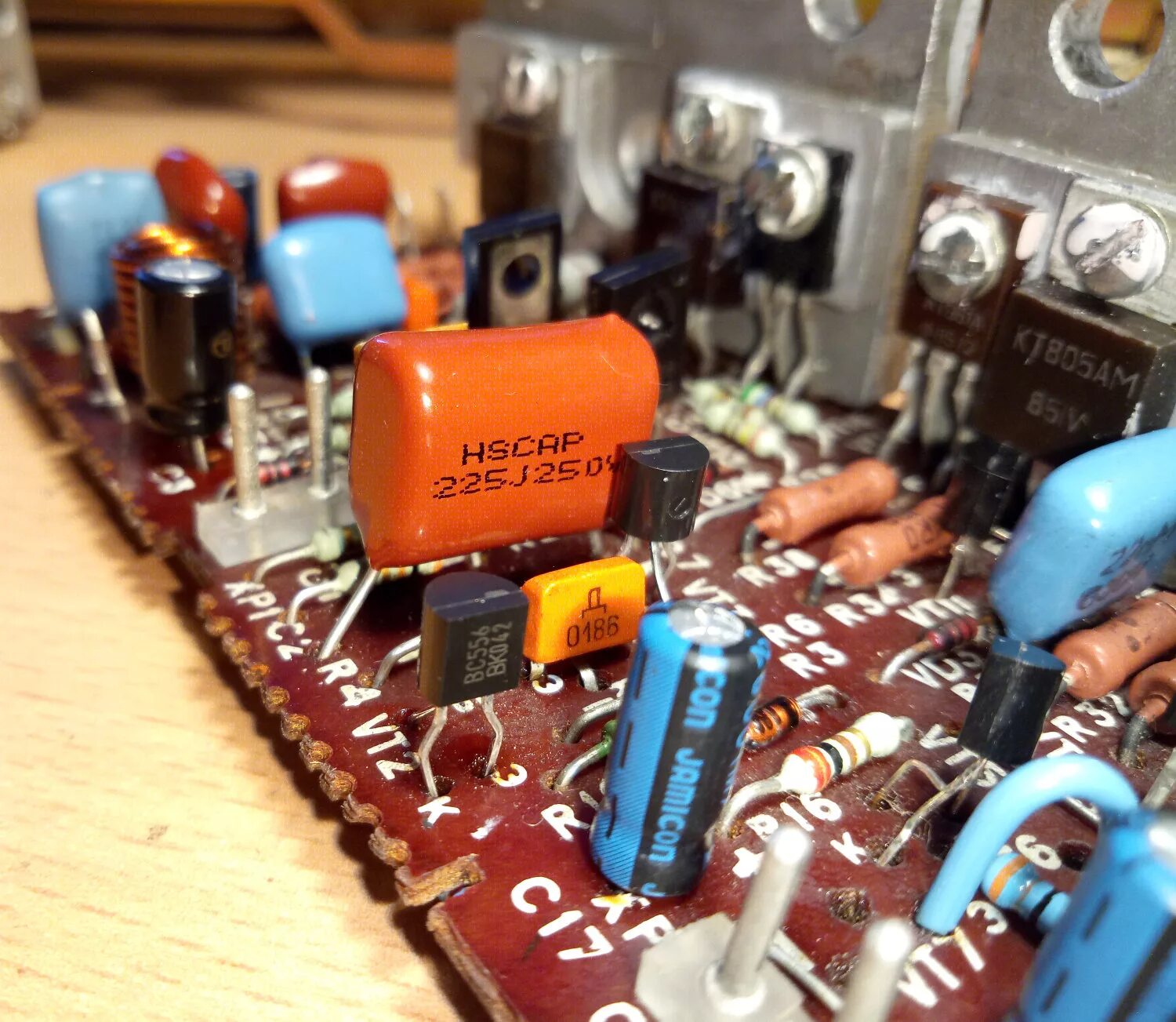 Транзистор радиотехника. Усилитель радиотехника у-101-стерео. 2sc2075. Radio electronics. Транзистор радиотехника.