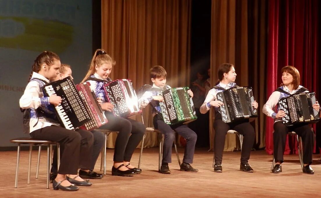 концерт дши спасск дальний. вокальный ансамбль мальчиков из великобритании. хоровое отделение дши. дши свободный. дши свободный.