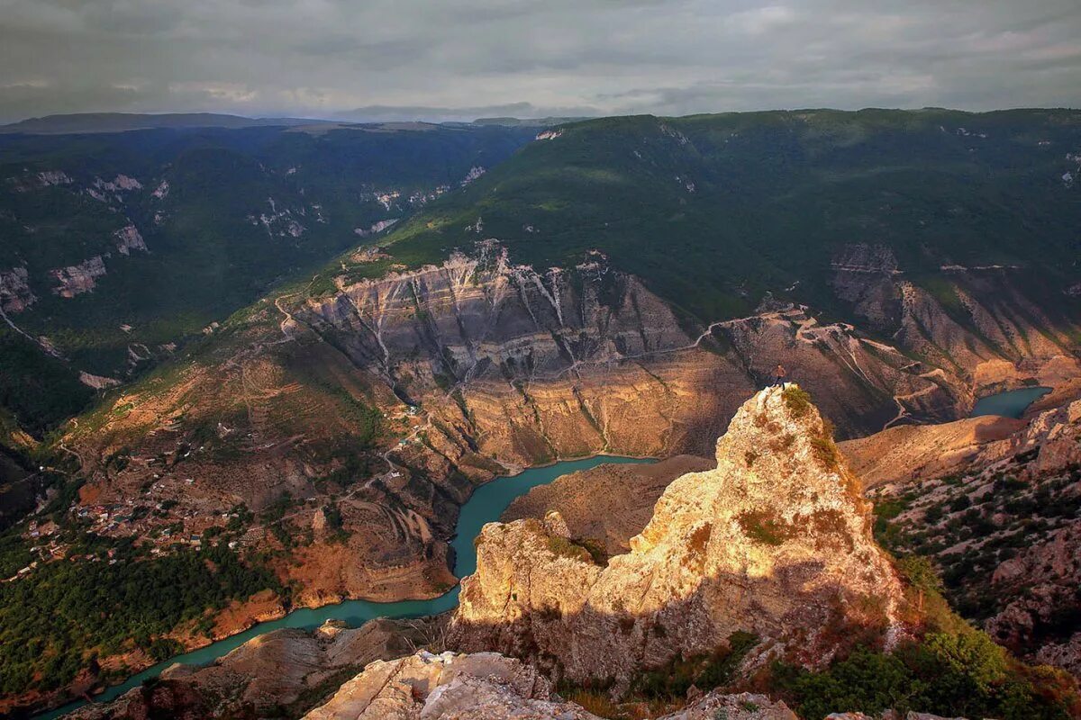 Дагестан сулакский каньон фотографии. Сулакский каньон дербент. дербент горы сулакский каньон. сулакский каньон махачкала. каньон в дагестане сулак.