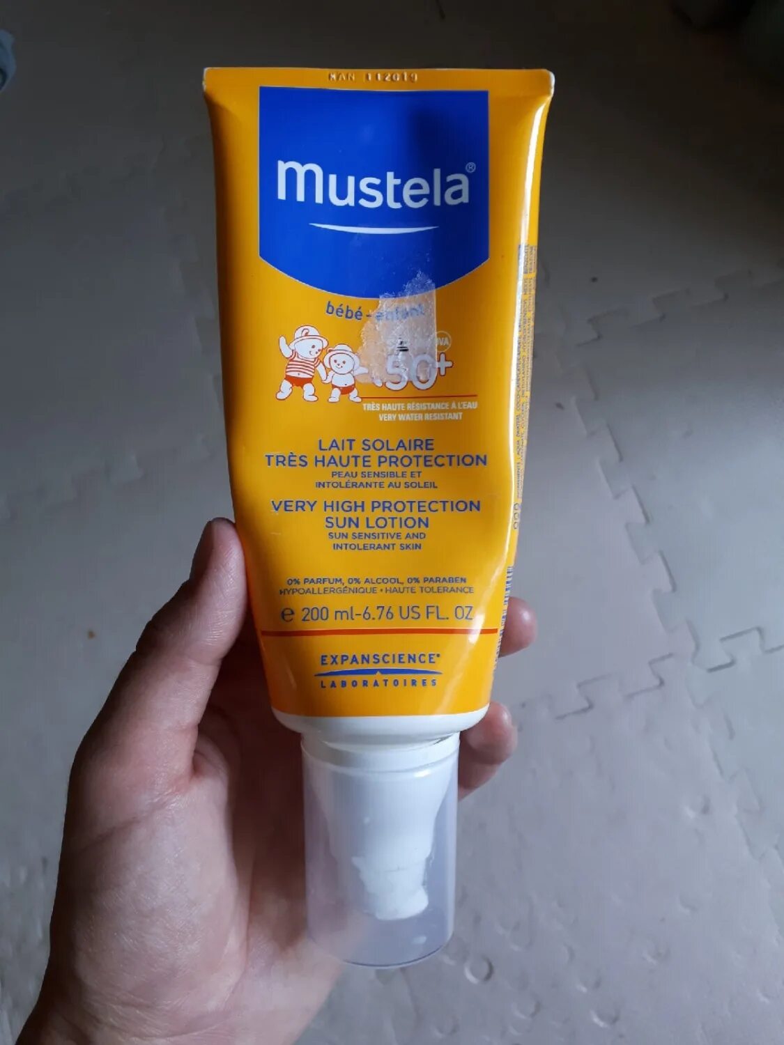 Детское молочко солнцезащитное spf 50. Mustela солнцезащитный крем 50. Мустела молочко солнцезащитное SPF 50+. Mustela молочко SPF 50 для детей. Мустела солнцезащитное молочко для детей 50+.