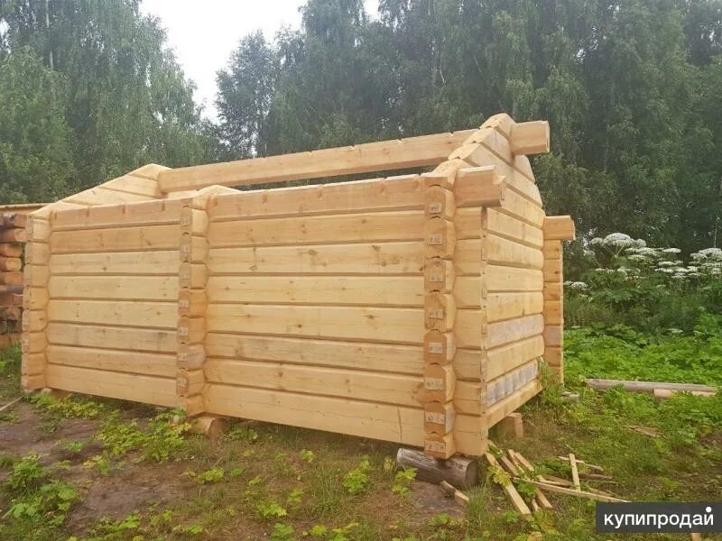 Угол сруба ласточкин хвост. Сруб ласточкин хвост. Рубка бревна в ласточкин хвост. Рубка сруба в ласточкин хвост. Угол сруба ласточкин хвост.