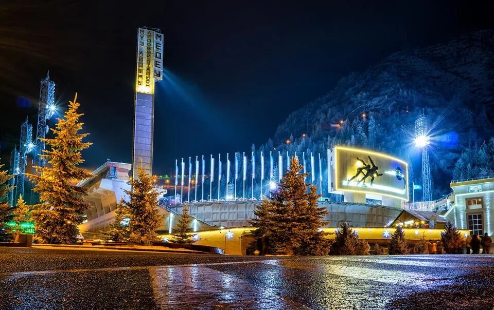 Алма ата эстелиги. Алма-ата казахстан горы. Алматы турция. Алматы казахстан. Алма ата стадион мидеу.