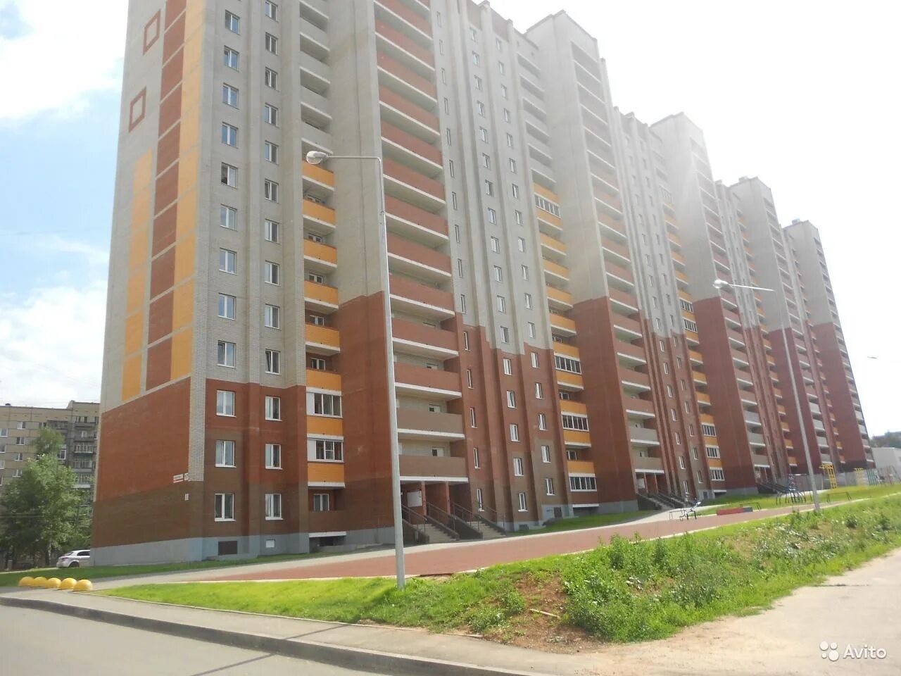 Сабурова, 17. А. Улица сабурова 17 ижевск дом. Сабурова 17 дом. Ижевск ласточка сабурова 17.