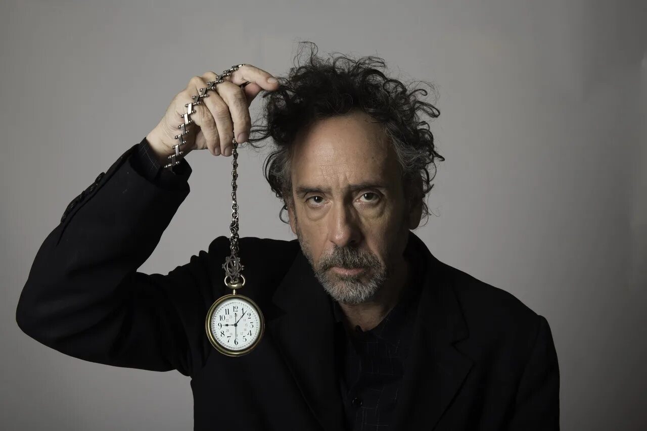 Тима бертона в молодости. Тим Бертон. Тим бёртон Режиссер. Тим бёртон фото. Тим бёртон в молодости