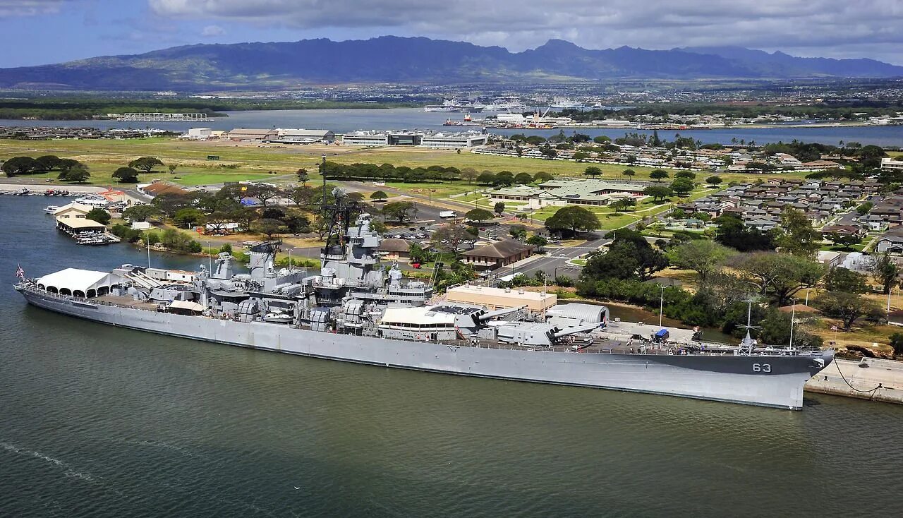 Миссури Перл Харбор. Музей линкор Миссури. Перл-Харбор USS Missouri. Мемориал линкора «Миссури».. Остров линкор