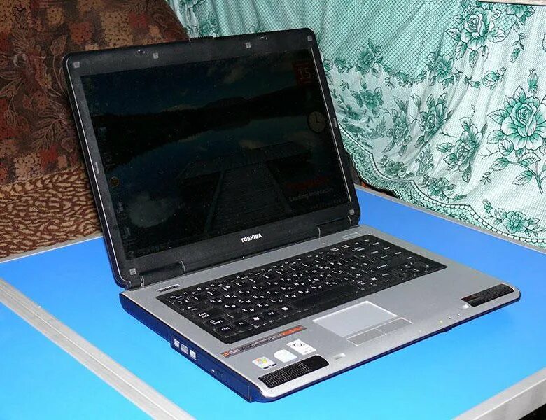 Тошиба 45. Toshiba satellite e45. Кто купил toshiba. Интернет магазин на ноутбуке. Toshiba c50-a507.