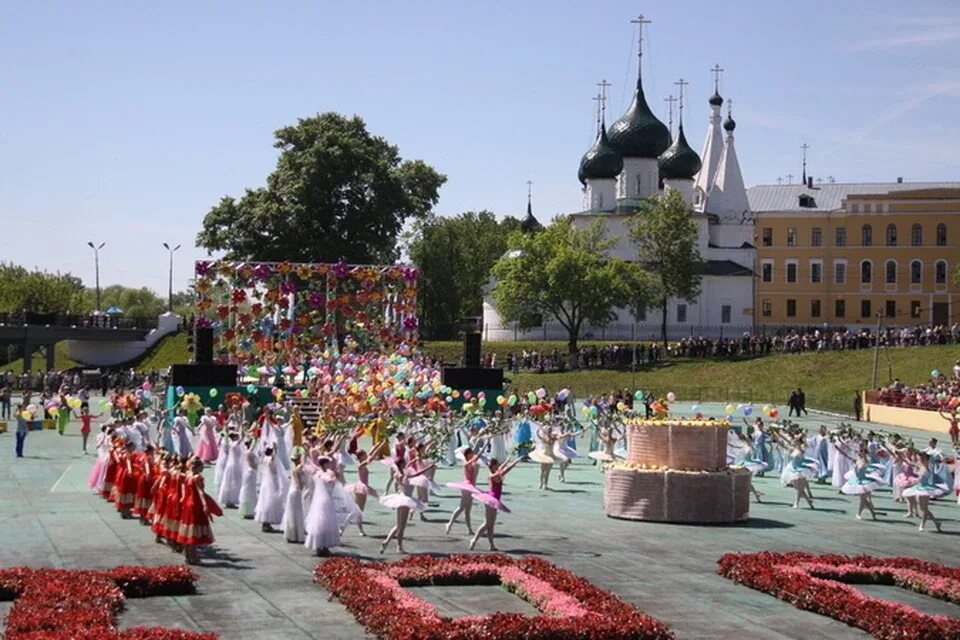 Ярославль население. Ярославль население 2023. Ярославль 2010 год. Ярославль 2010 год день города.