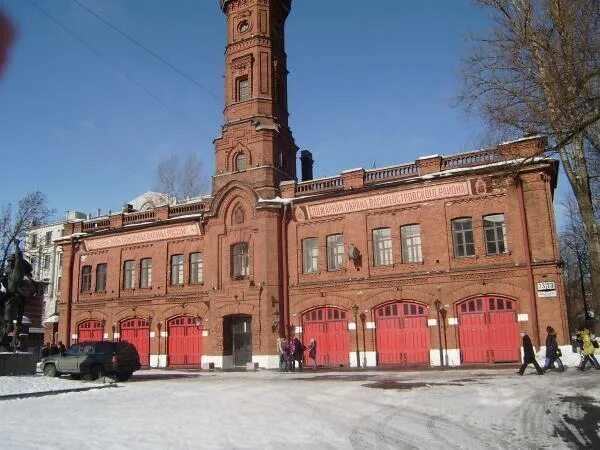 Пожарное депо Санкт-Петербург. 9 ПЧ Санкт-Петербург. Пожарная часть в Питере в центре каланча. 82 Пожарная часть Санкт-Петербург. Пч 9