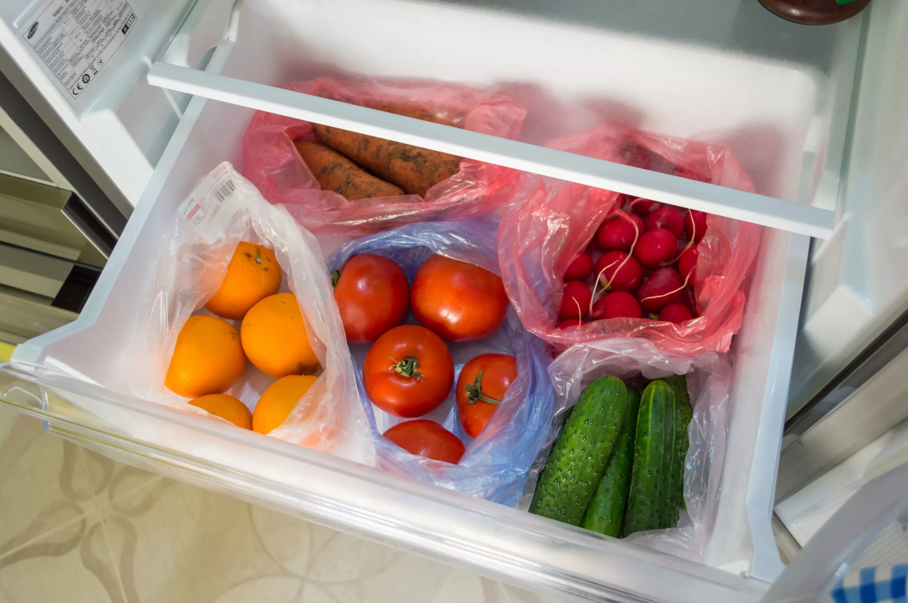 Хранение свежих овощей. Холодильник для хранения овощей и фруктов. Хранение овощей. Правильное хранение овощей и фруктов. Пакеты для хранения овощей.