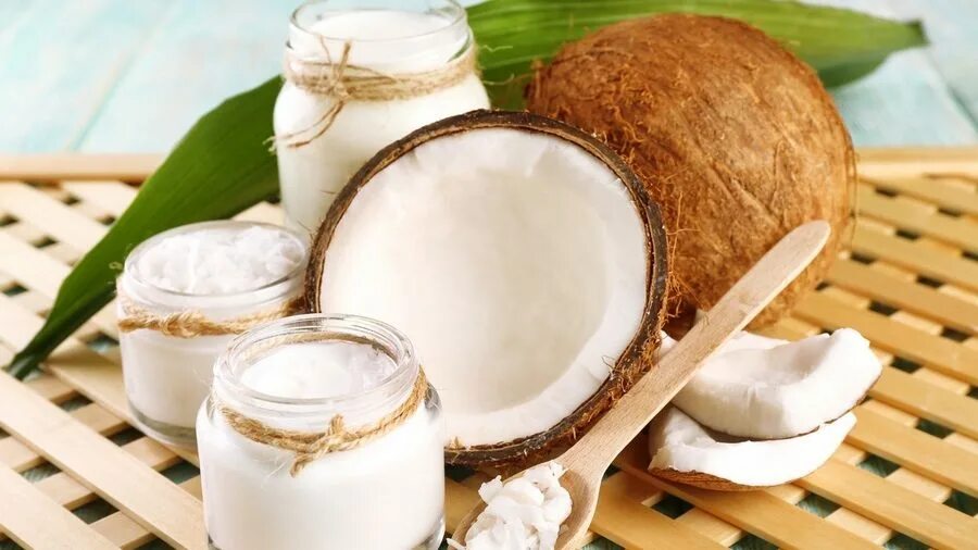 Кокосовые продукты. Продукция кокосов. Продукция кокосов. Кокосовое молоко эстетика. Кокосовые продукты.