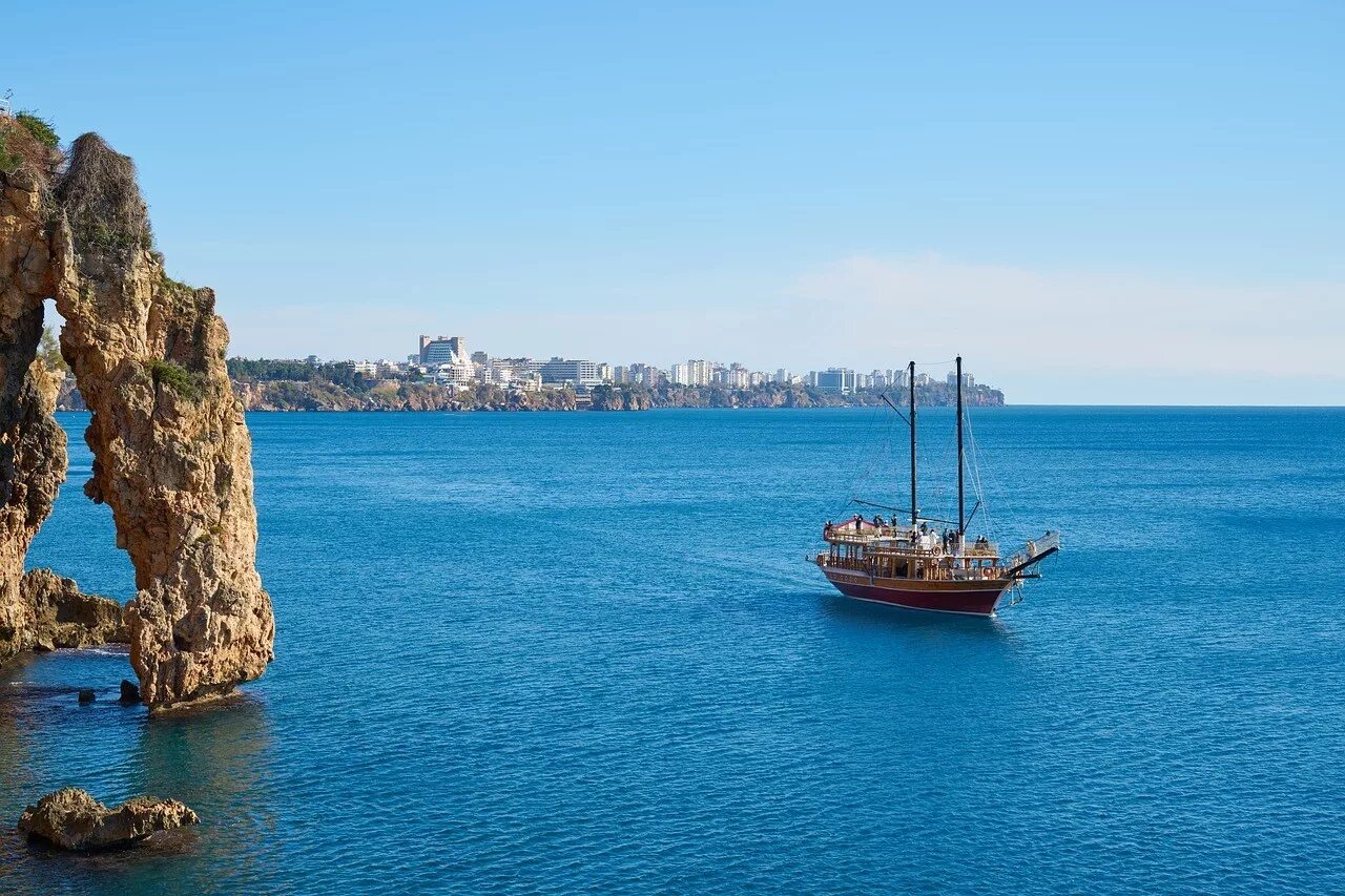 Турция ала. Турция Анталья. Анталья морская гавань. Турция funfkmz. Турция море Анталия.