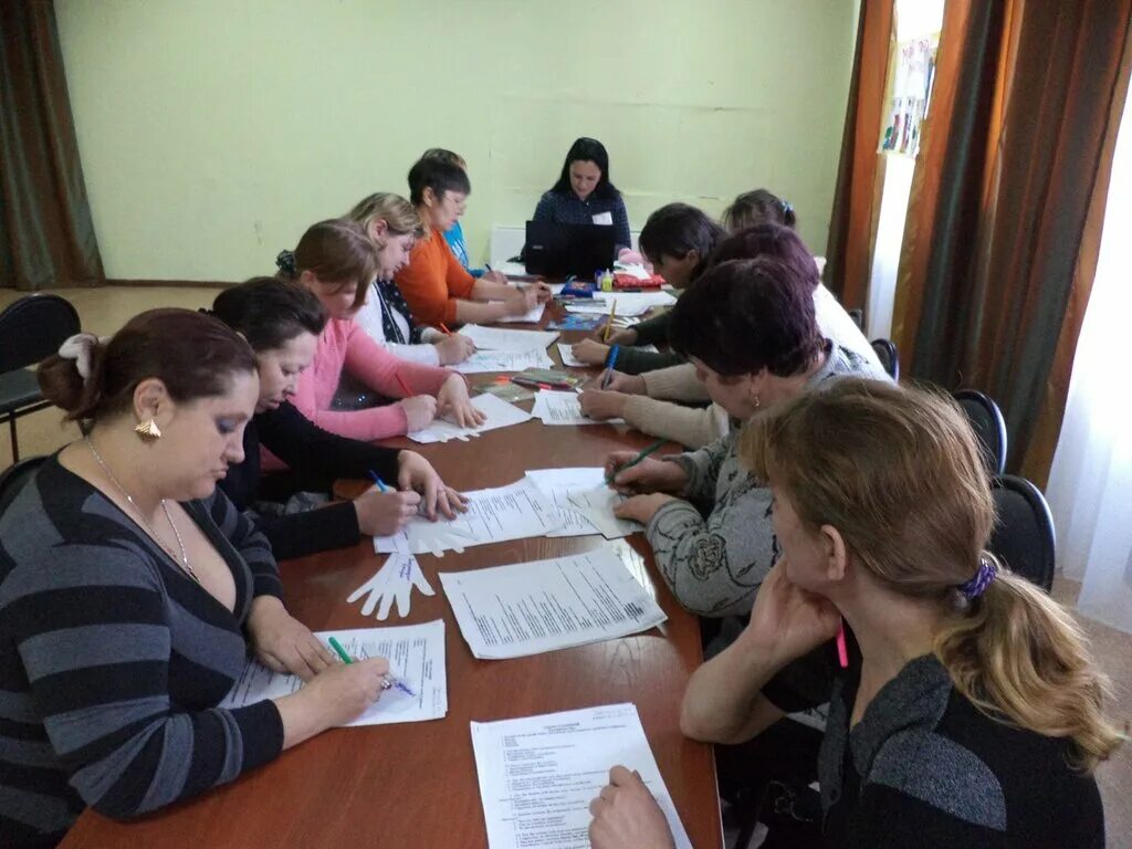 фонтан у дк энергетик калтан. дворец культуры энергетик калтан. шоу поехали калтан. сказка калтан. кемеровская область калтан школа 12.