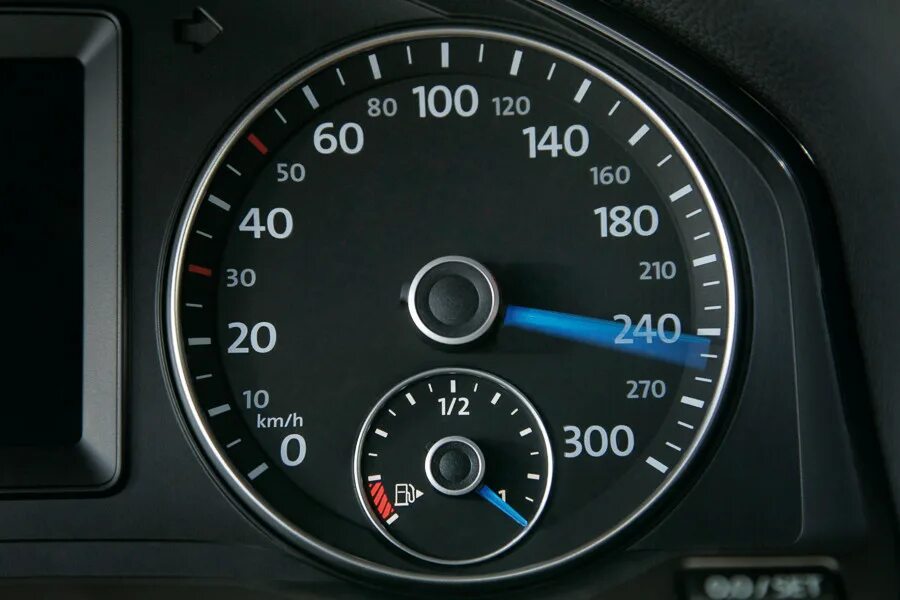 скорости машины прибор. спидометр мазда mx-5. скорости машины прибор. X5m 2010 спидометр. спидометры автомобильные.