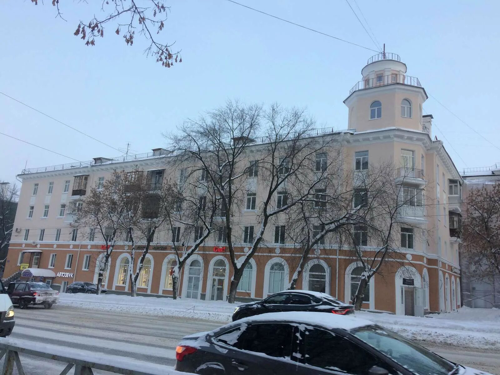 Купить 2-комнатную квартиру, 58 м² по адресу Свердловская область, Екатеринбург,