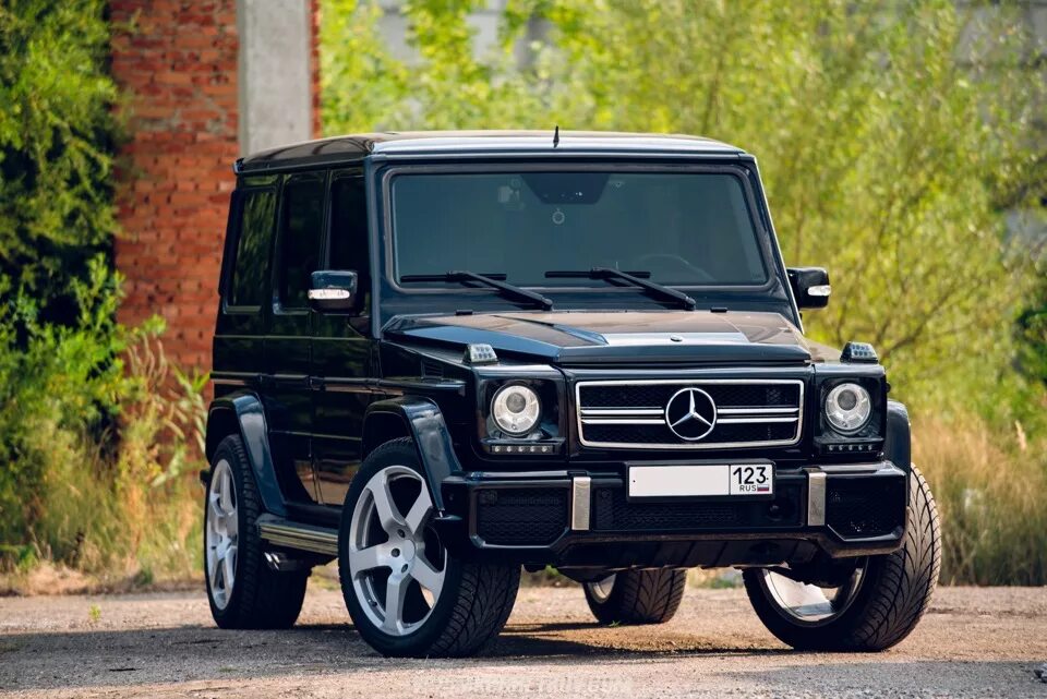 Какие есть гелики. Mercedes Benz g55 AMG бандит. Мерседес Гелендваген. Мерседес Гелик 2023. Гелик 7х7.