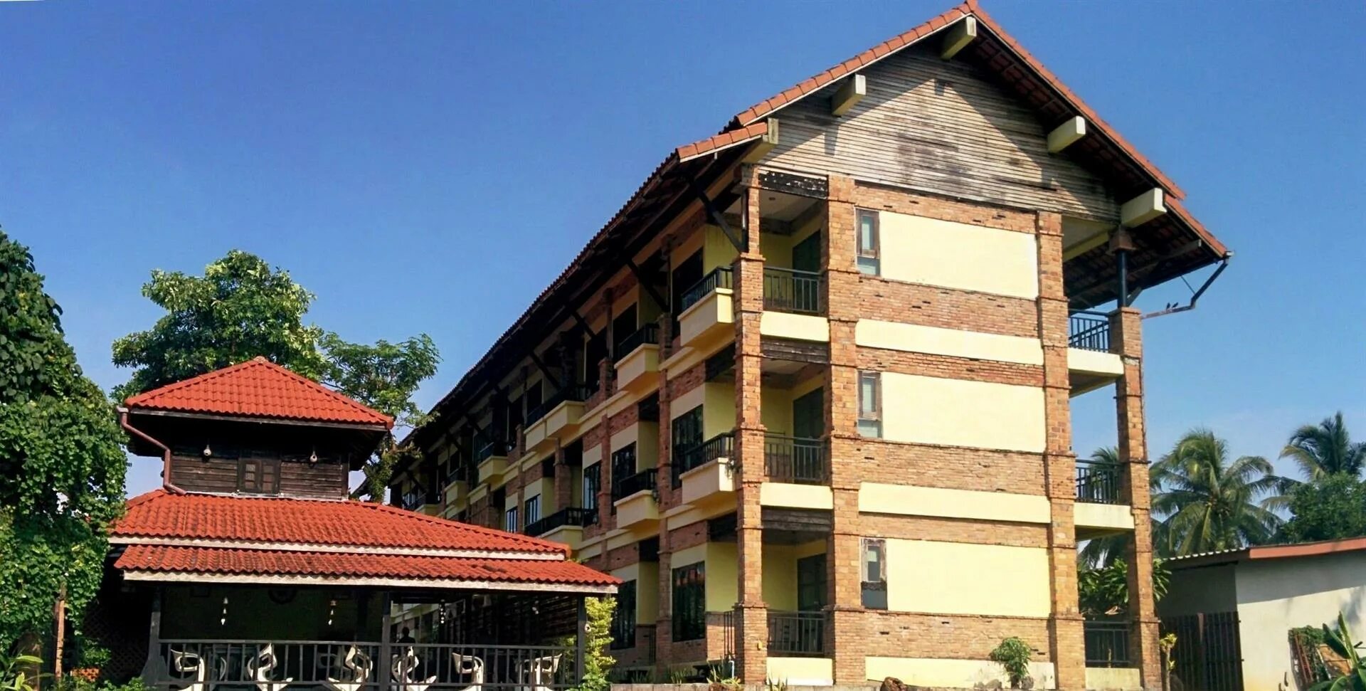 Villa motion. Diamond cottage resort spa 4. Батуми woodpecker cottage resort. Отели као лак. Motif отель.