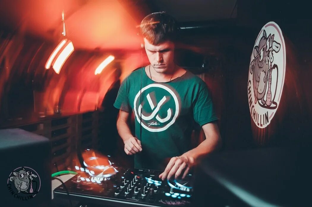 No one else deep mix adrian ivan. Izhevski dj. dj izhevski биография. dj izhevski красная поляна. deepmix moscow radio.