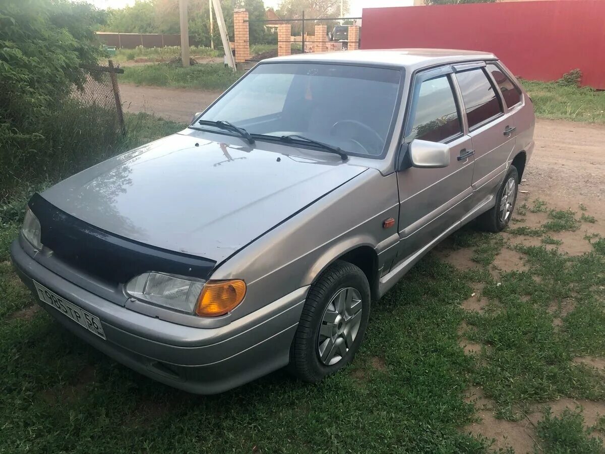 Авто рассрочка ваз. Ваз 2114 2013 новая. 2114 2005 года. Lada (ваз) 2112. Lada 2112.