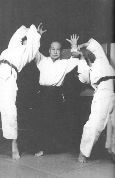 Лёгкие приёмы самообороны для девушек. Гвоздев. Японская армейская рукопашная. Самозащита по японски. Самооборона для девушек.