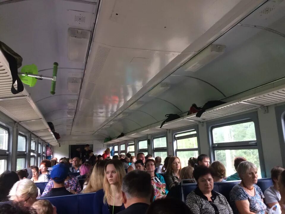 Электричка нижний тагил екатеринбург. Города урала нижний тагил. Ночной екатеринбург с высоты птичьего полета. Ласточка екатеринбург нижний тагил. Центр нижнего тагил с лисьей горы.