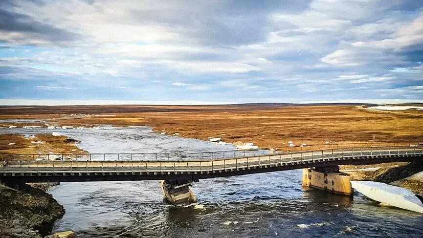 Мост через реку юрибей ямал. Обская бованенково железная дорога. Карская станция ямал. Обская дорога. Мосты жд обская бованенково.